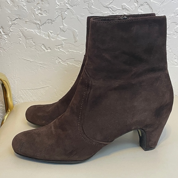 Sam Edelman {7} 'Maddie' Dark Brown Suede Zip Up Ankle Booties - Picture 5 of 11